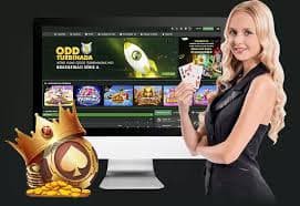 Contoh permainan Gaple Online di 12 toto menunjukkan penempatan batu domino dan strategi permainan